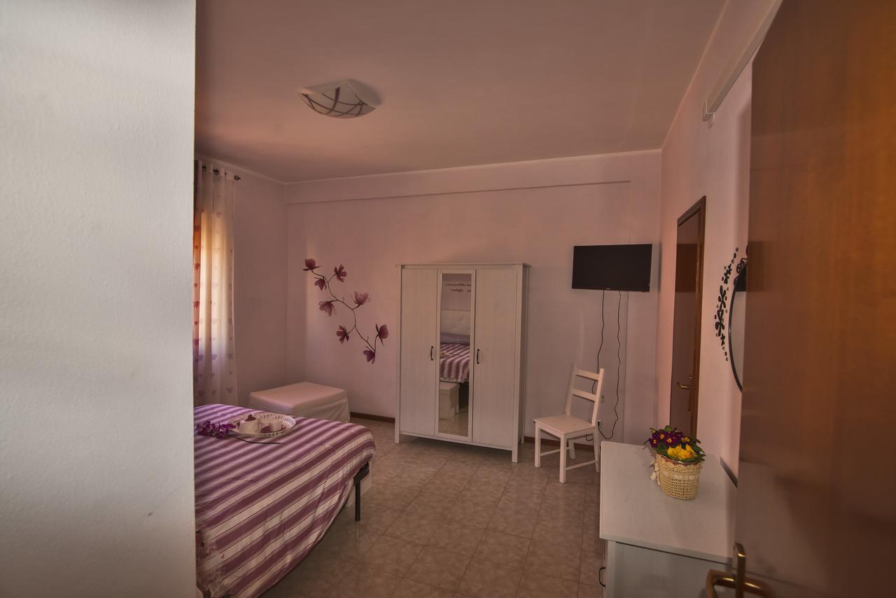 L'Orchidea Di Ale Bed & Breakfast Tivoli Terme Bagian luar foto